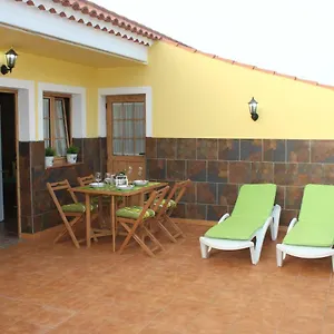https://las-moranas.in-canary-islands.com